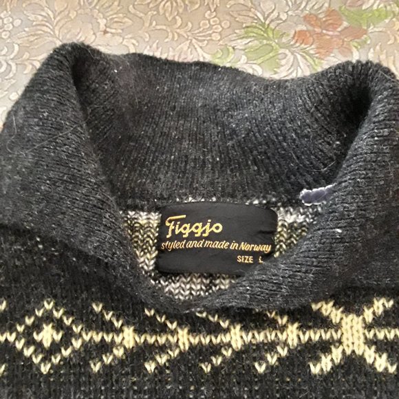 VINTAGE FIGGJO Men's Sweater - Picture 2 of 11